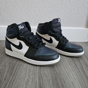 Nike Air Jordan 1 Retro Chameleon Sneakers
